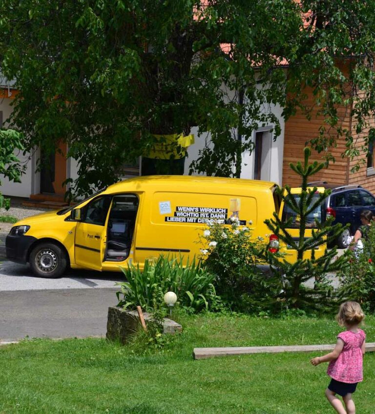 Was kostet ein Brief nach Österreich? - Der Portoprofi